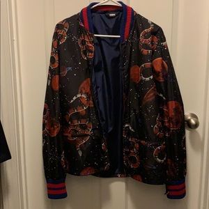 Gucci pre-fall ‘17 RTW Space Snake Windbreaker